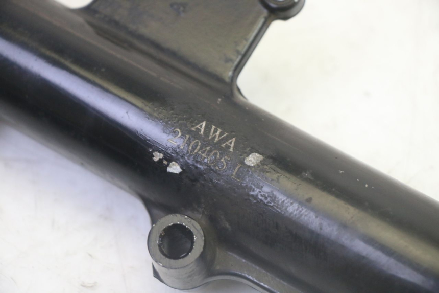 photo de FORKS LEG SYM CROX 4T 50 (2016 - 2023) - Fixing points details