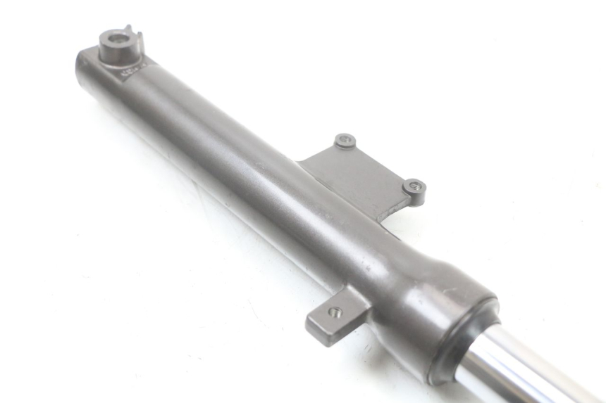 photo de RIGHT FORKS LEG KYMCO AGILITY 4T 50 (2005 - 2018) - Fixing points details