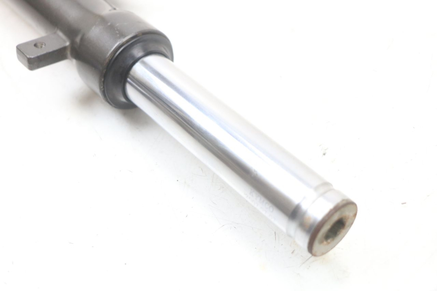 photo de RIGHT FORKS LEG KYMCO AGILITY 4T 50 (2005 - 2018) - Surface and material condition