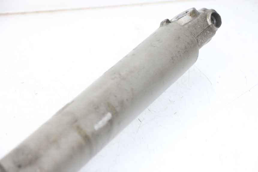 photo de RIGHT FORK TUBE YAMAHA FJ 3CX 1200 (1986 - 1996) - Additional view of the item