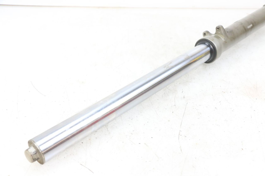 photo de RIGHT FORK TUBE YAMAHA FJ 3CX 1200 (1986 - 1996) - Surface and material condition