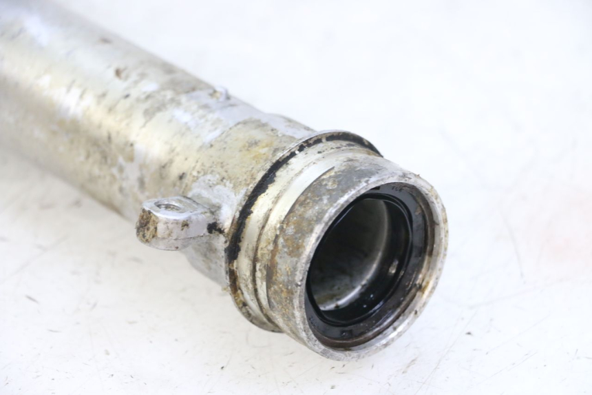 photo de RIGHT FORKS LEG HONDA MTX TC02 125 (1987 - 1989) - Technical close-up