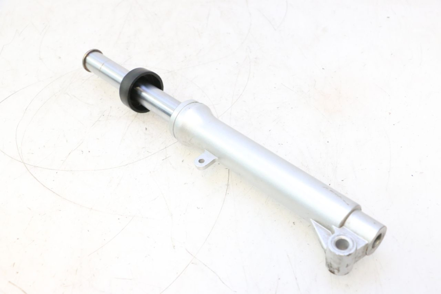 photo de RIGHT FORKS LEG TNT MOTOR ROMA 10' 2T 50 (2011 - 2018) - Technical close-up