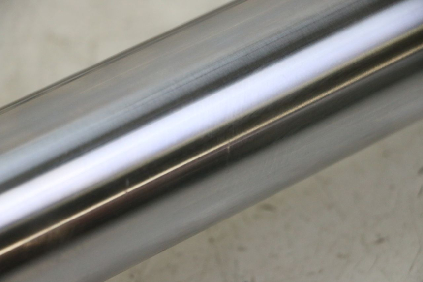 photo de RIGHT FORKS LEG YAMAHA YZF YZ-F 450 (2014 - 2016) - Zoom on usage condition