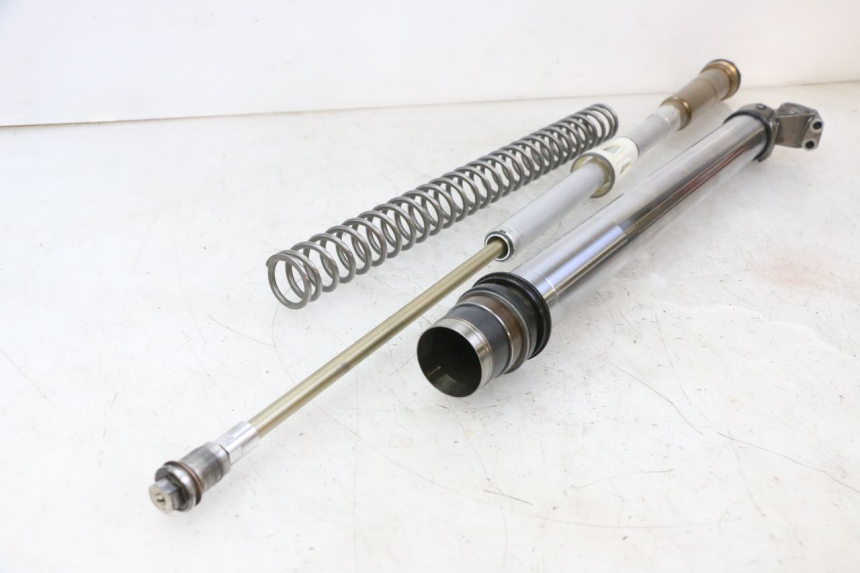 photo de RIGHT FORKS LEG YAMAHA YZF YZ-F 450 (2014 - 2016) - Markings and original references