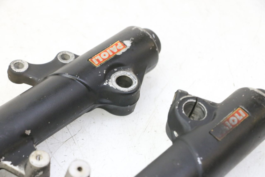 photo de FORKS LEG PEUGEOT ELYSTAR 50 (2002 - 2014) - Fixing points details
