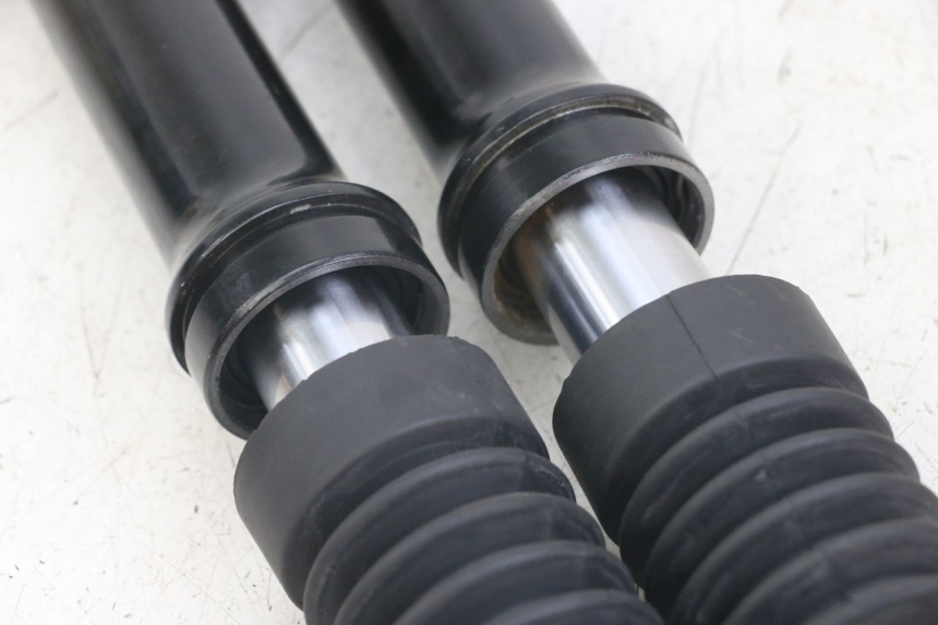 photo de FORK TUBE SYM FIDDLE 3 III 125 (2014 - 2020) - Alternative perspective