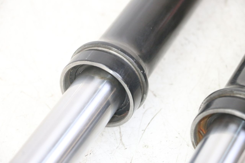 photo de FORKS LEG SYM FIDDLE 3 III 50 (2014 - 2020) - Technical close-up