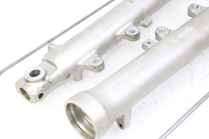 photo de FORKS LEG YAMAHA FJ 36Y 1100 (1984 - 1985) - Component detail