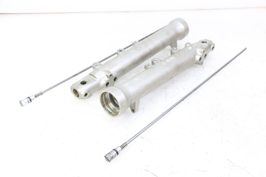 photo de FORKS LEG YAMAHA FJ 36Y 1100 (1984 - 1985) - Distinctive features