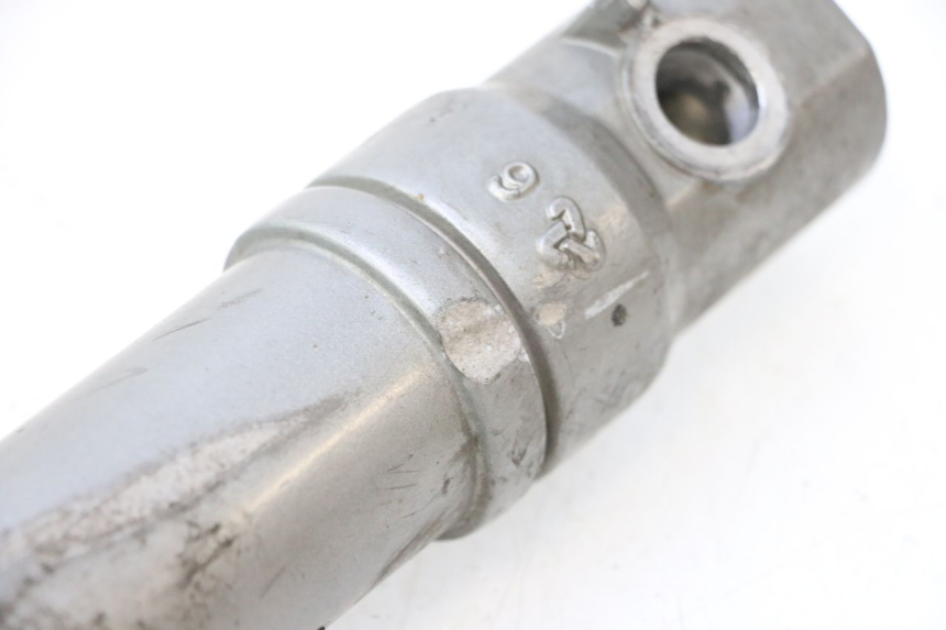 photo de FORK TUBE PIAGGIO FLY 2T 50 (2004 - 2017) - High-resolution close-up