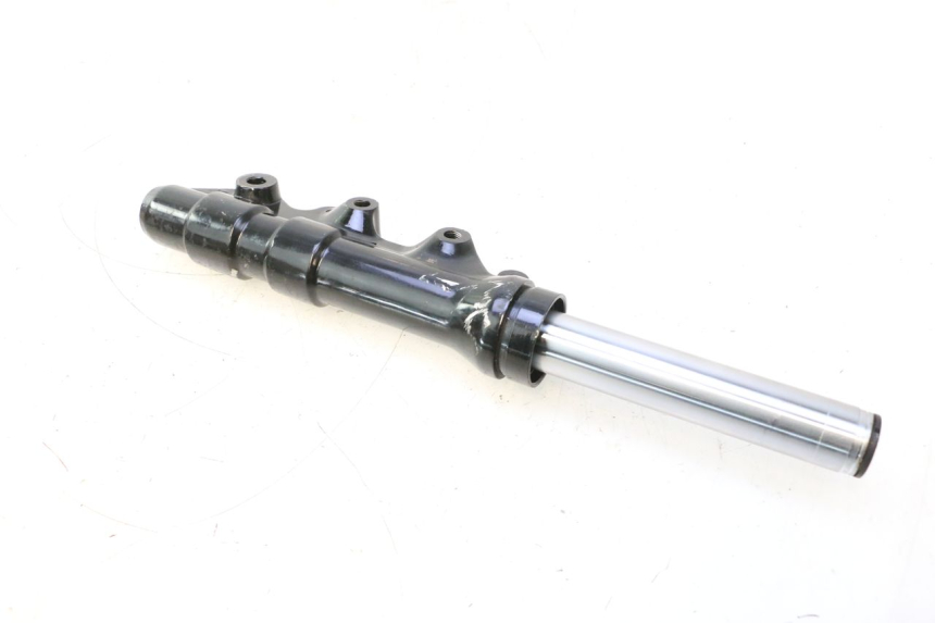 photo de LEFT FORKS LEG YAMAHA BW'S BWS 125 (2010 - 2013) - Technical close-up