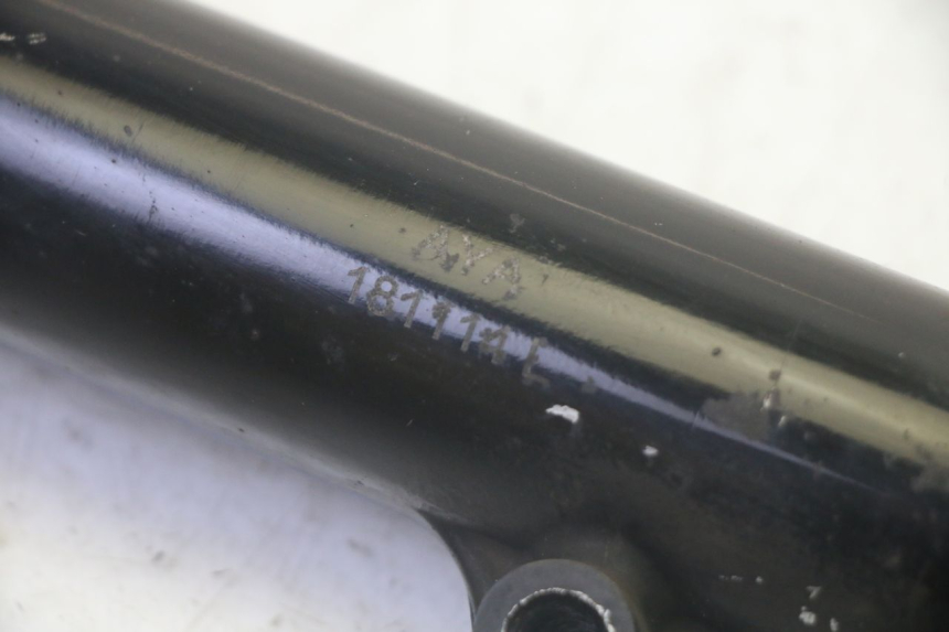 photo de LEFT FORKS LEG SYM FIDDLE 3 III 125 (2014 - 2020) - Technical close-up