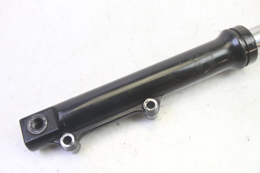 photo de LEFT FORKS LEG SYM FIDDLE 3 III 125 (2014 - 2020) - Surface and material condition