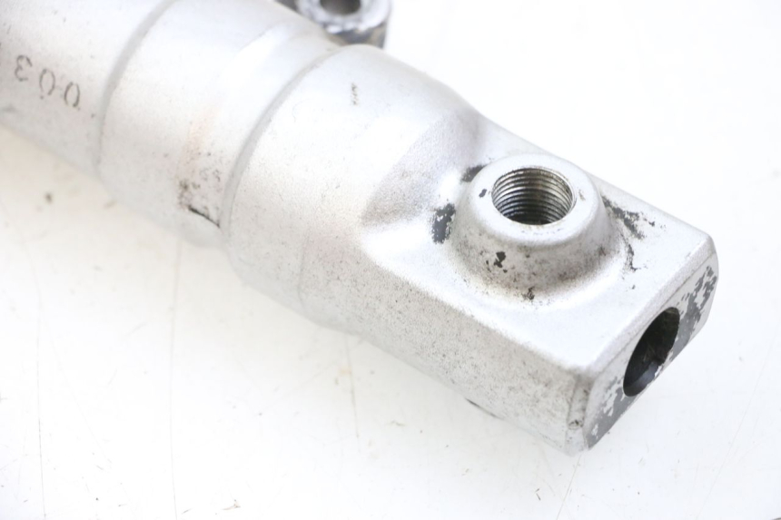 photo de LEFT FORKS LEG YAMAHA FZ6 N FAZER 600 (2004 - 2006) - Additional view of the item