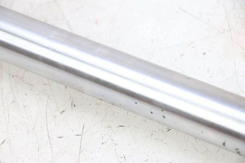 photo de LEFT FORKS LEG HONDA MTX TC02 125 (1987 - 1989) - Additional view of the item