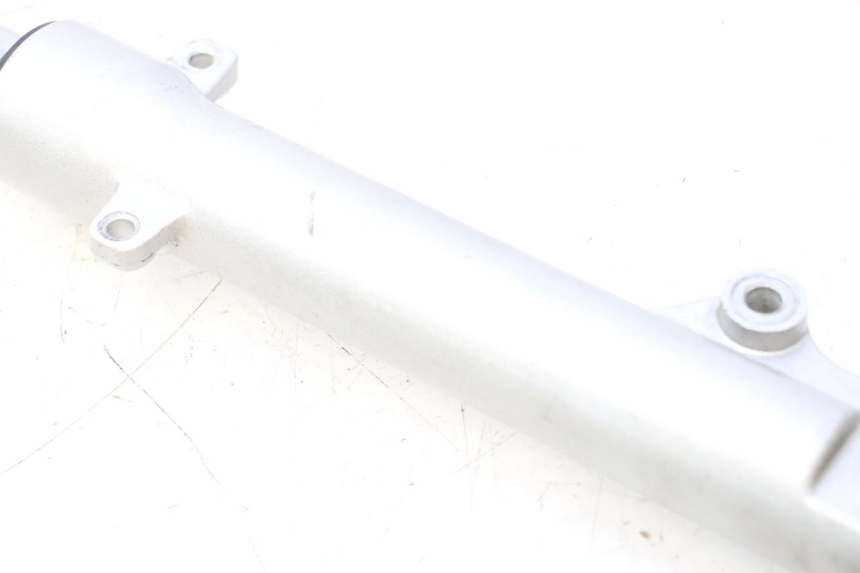 photo de LEFT FORKS LEG PEUGEOT KISBEE 4T 50 (2010 - 2017) - Alternative perspective