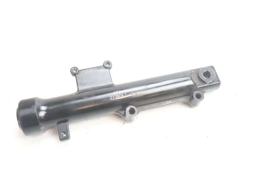 photo de LEFT FORKS LEG SYM ORBIT III 3 4T 50 (2021 - 2025) - Zoom on usage condition