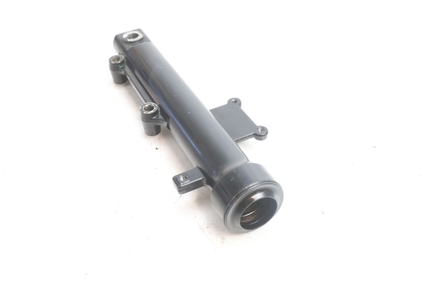 photo de LEFT FORKS LEG SYM ORBIT III 3 4T 50 (2021 - 2025) - Technical close-up
