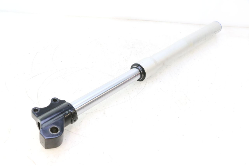 photo de LEFT FORKS LEG APOLLO RFZ 125 - Fixing points details