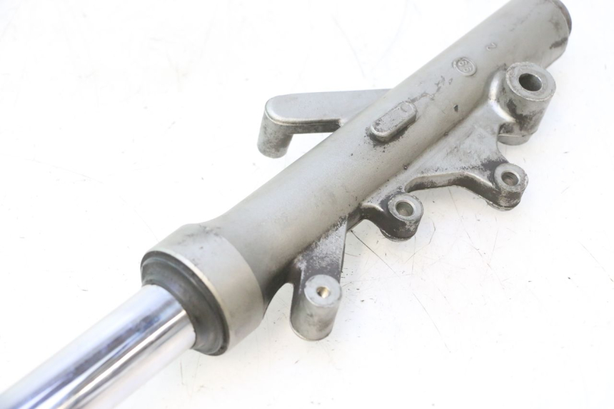 photo de LEFT FORKS LEG YAMAHA YP MAJESTY 125 (1998 - 2001) - Product overview