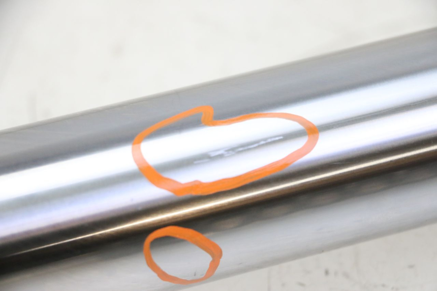 photo de LEFT FORKS LEG YAMAHA YZ 125 (1998 - 2005) - Markings and original references