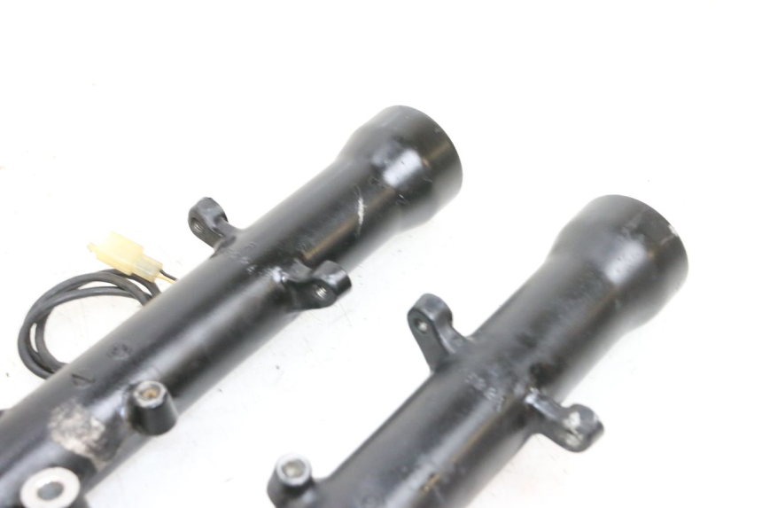 photo de FORKS LEG KAWASAKI GPX R WARBIRD 600 (1988 - 1993) - Surface and material condition