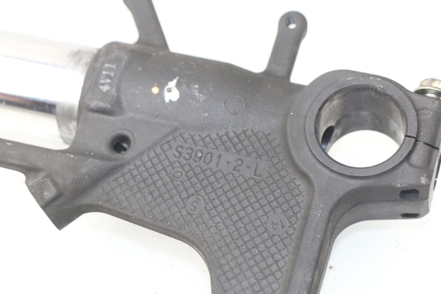 photo de FORKS LEG SUZUKI GSX-R GSXR K16 1000 (2012 - 2016) - Fixing points details