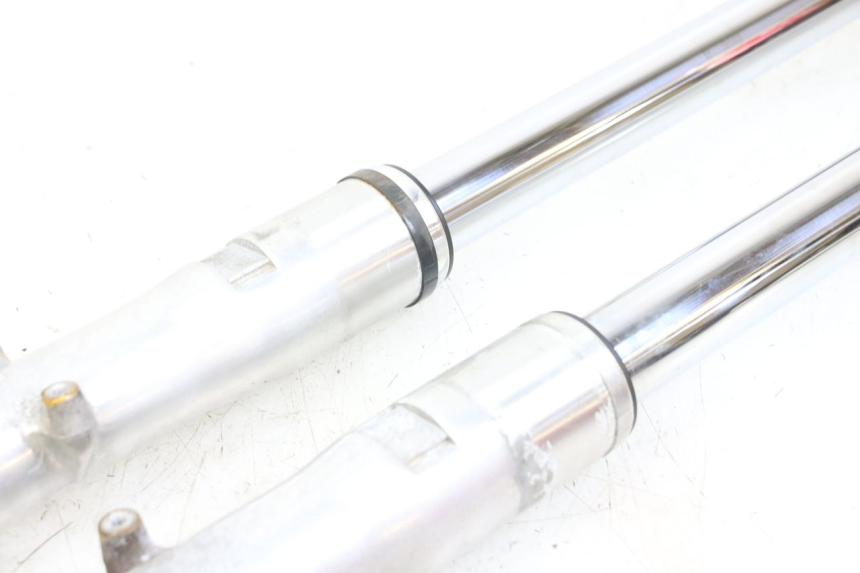 photo de FORKS LEG HONDA VT C2 SHADOW 750 (1997 - 2001) - Zoom on usage condition