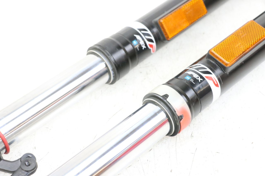 photo de FORKS LEG HUSQVARNA SVARTPILEN 401 (2018 - 2023) - Markings and original references