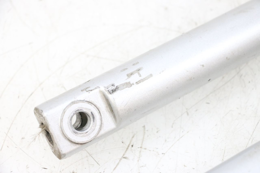 photo de FORKS LEG PEUGEOT KISBEE 2T 50 (2010 - 2017) - Markings and original references