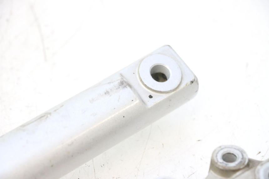 photo de FORKS LEG PEUGEOT KISBEE 2T 50 (2010 - 2017) - Detailed visual inspection