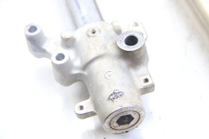 photo de FORK TUBE KAWASAKI KX 85 (2001 - 2013) - Fixing points details