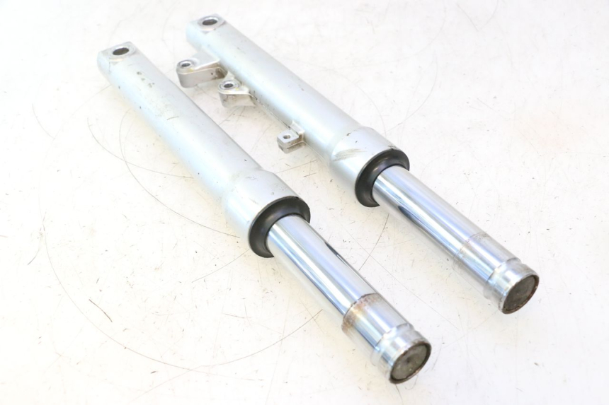 photo de FORKS LEG PIAGGIO LIBERTY IGET 4T 50 (2021 - 2025) - Fixing points details