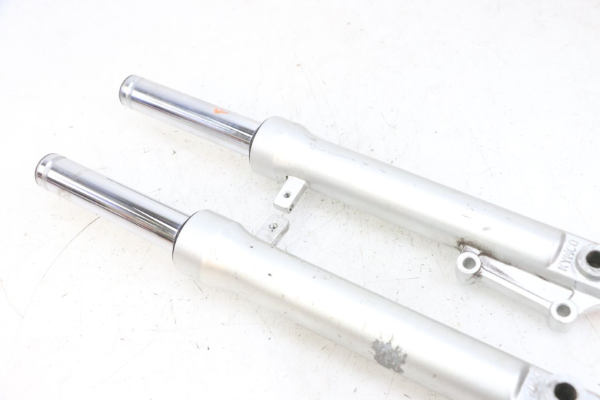 photo de FORKS LEG KYMCO LIKE 125 (2009 - 2016) - Additional view of the item