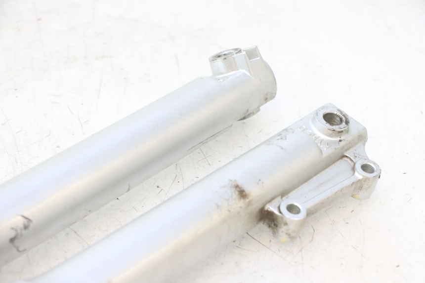 photo de FORKS LEG KYMCO LIKE 125 (2009 - 2016) - Alternative perspective