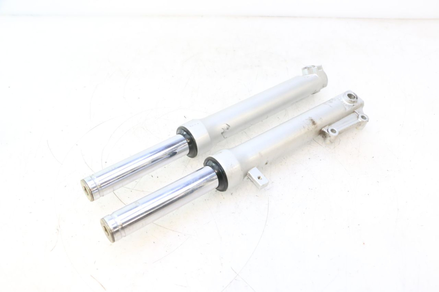 photo de FORKS LEG KYMCO LIKE 125 (2009 - 2016) - Fixing points details
