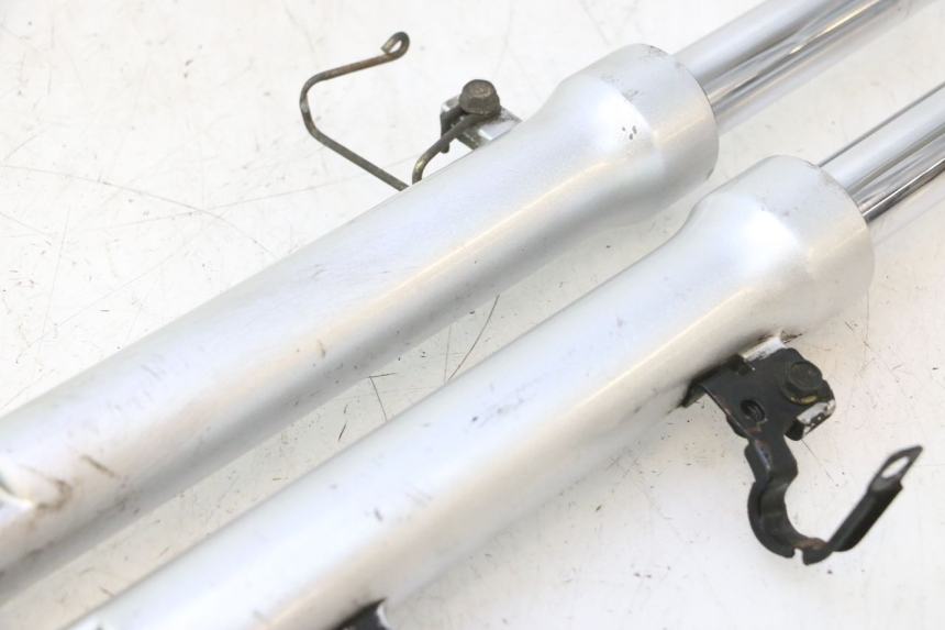 photo de FORKS LEG KYMCO LIKE 125 (2009 - 2016) - Surface and material condition