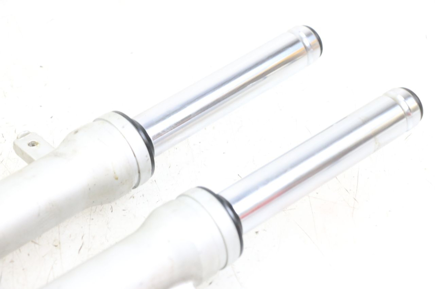 photo de FORKS LEG SYM MIO 50 (2011 - 2017) - Technical close-up