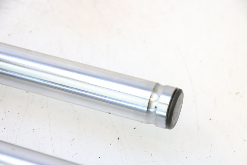 photo de FORKS LEG SYM MIO 50 (2005 - 2010) - High-resolution close-up