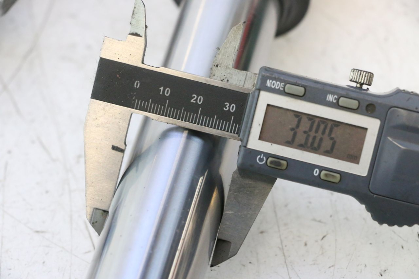 photo de FORKS LEG KYMCO LIKE 4T 50 (2019 - 2025) - Additional view of the item