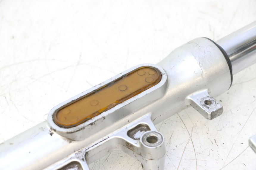 photo de FORKS LEG KYMCO LIKE 4T 50 (2019 - 2025) - Alternative perspective