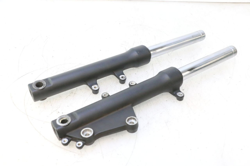 photo de FORKS LEG PIAGGIO NEW TYPHOON 50 (2018 - 2021) - Main view