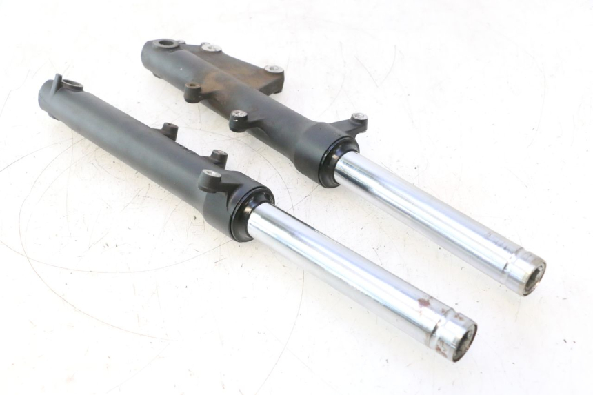 photo de FORKS LEG PIAGGIO NEW TYPHOON 50 (2018 - 2021) - Surface and material condition