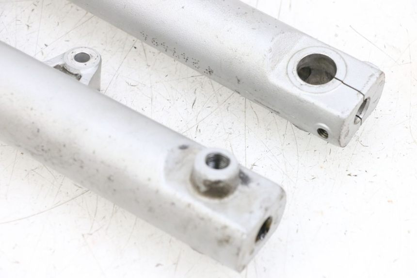 photo de FORKS LEG HONDA NSR R 125 (1994 - 2003) - Detailed visual inspection