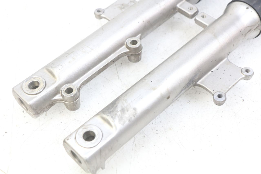 photo de FORK TUBE SYM ORBIT 2 4T 50 (2008 - 2017) - Surface and material condition