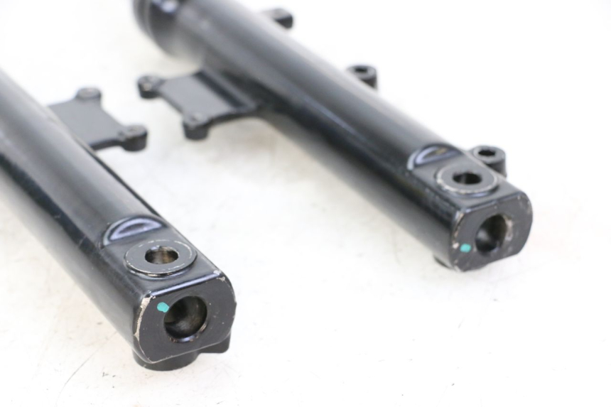 photo de FORK TUBE SYM ORBIT 2 4T 50 (2008 - 2017) - Surface and material condition