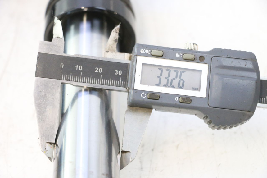 photo de FORK TUBE SYM ORBIT 2 4T 50 (2008 - 2017) - Component detail