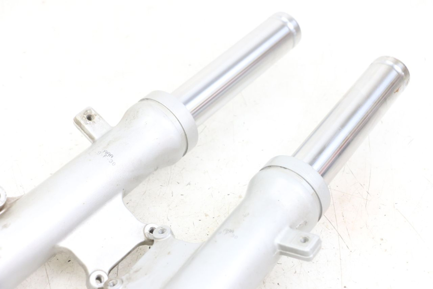 photo de Fork tube SYM ORBIT 50 (2008 - 2010) - Component detail