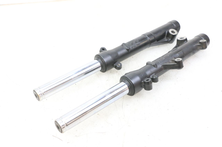 photo de FORKS LEG HONDA PCX (JF57/JF64) 125 (2014 - 2018) - Alternative perspective